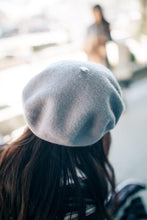 Load image into Gallery viewer, Slouchy Wool Beret in Grey