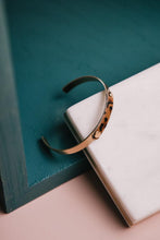 Load image into Gallery viewer, Leopard Print Cuff In Brown
